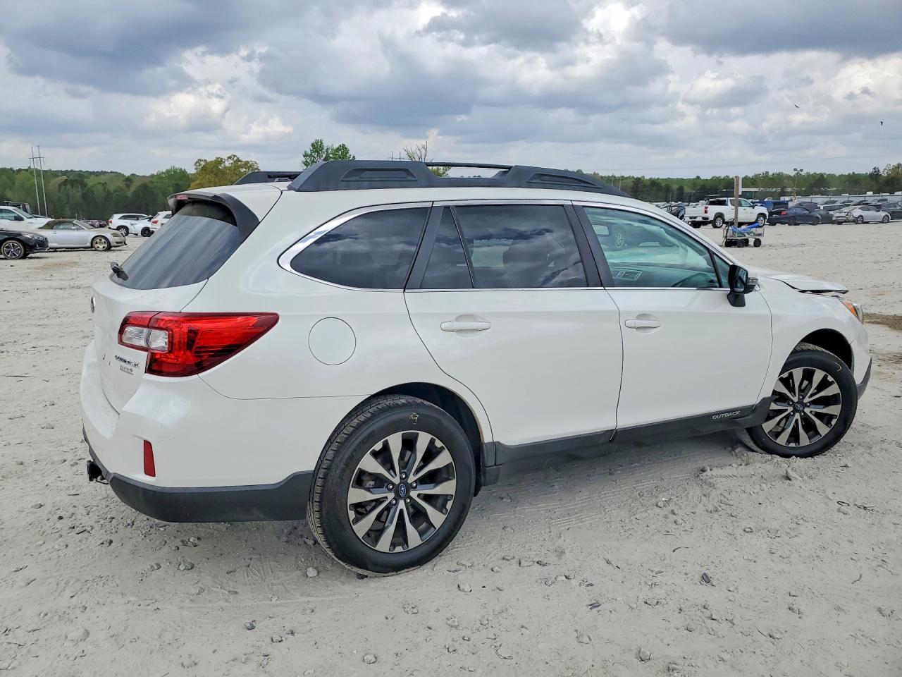 2015 Subaru Outback 2.5I Limited - Фото 3
