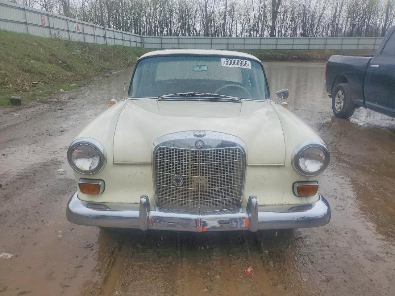 1963 Mercedes-Benz 190D - Image 5