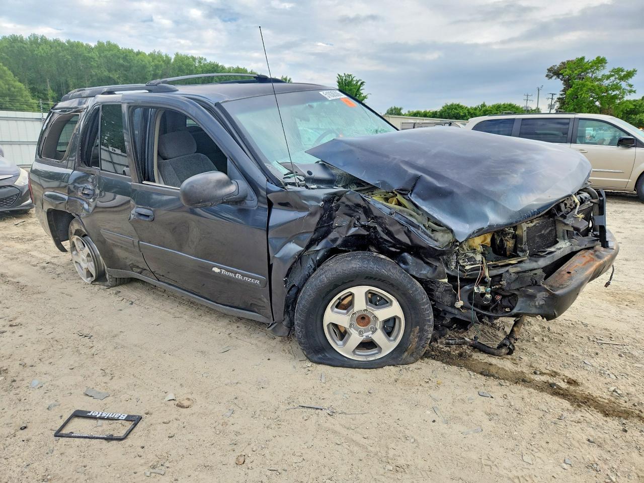 2003 Chevrolet Trailblazer - Image 4