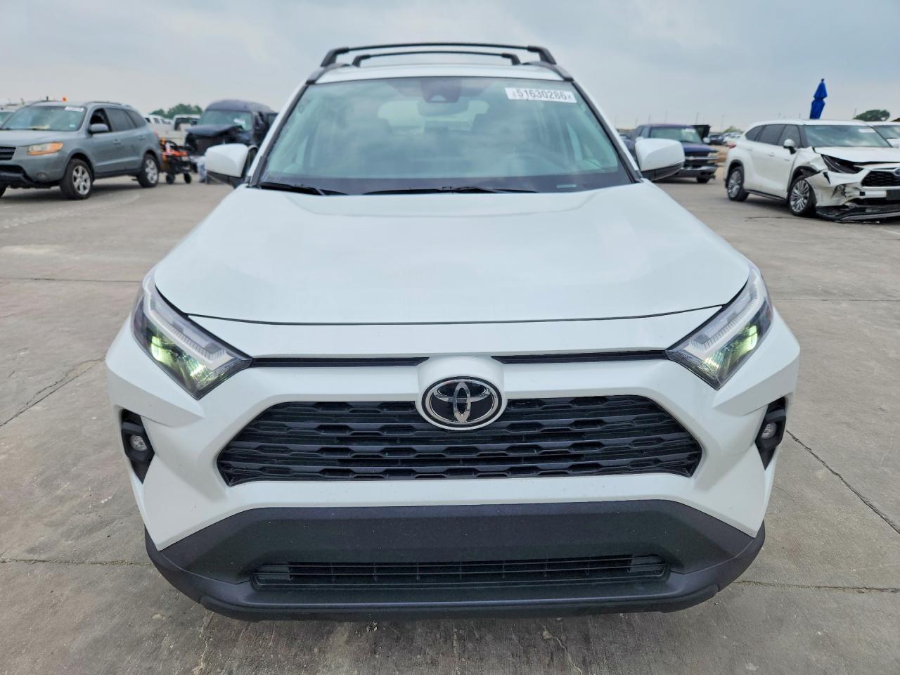 2025 Toyota Rav4 Xle Premium - Image 5