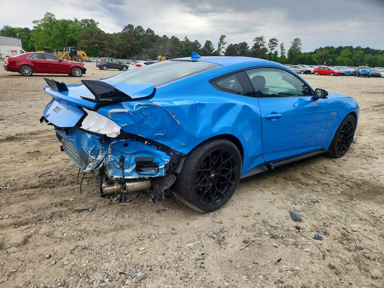 2024 Ford Mustang Gt - Image 3