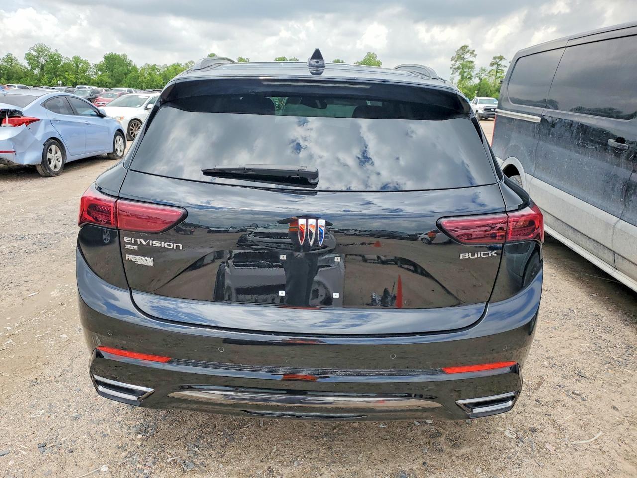 2025 Buick Envision Sport Touring - Image 6