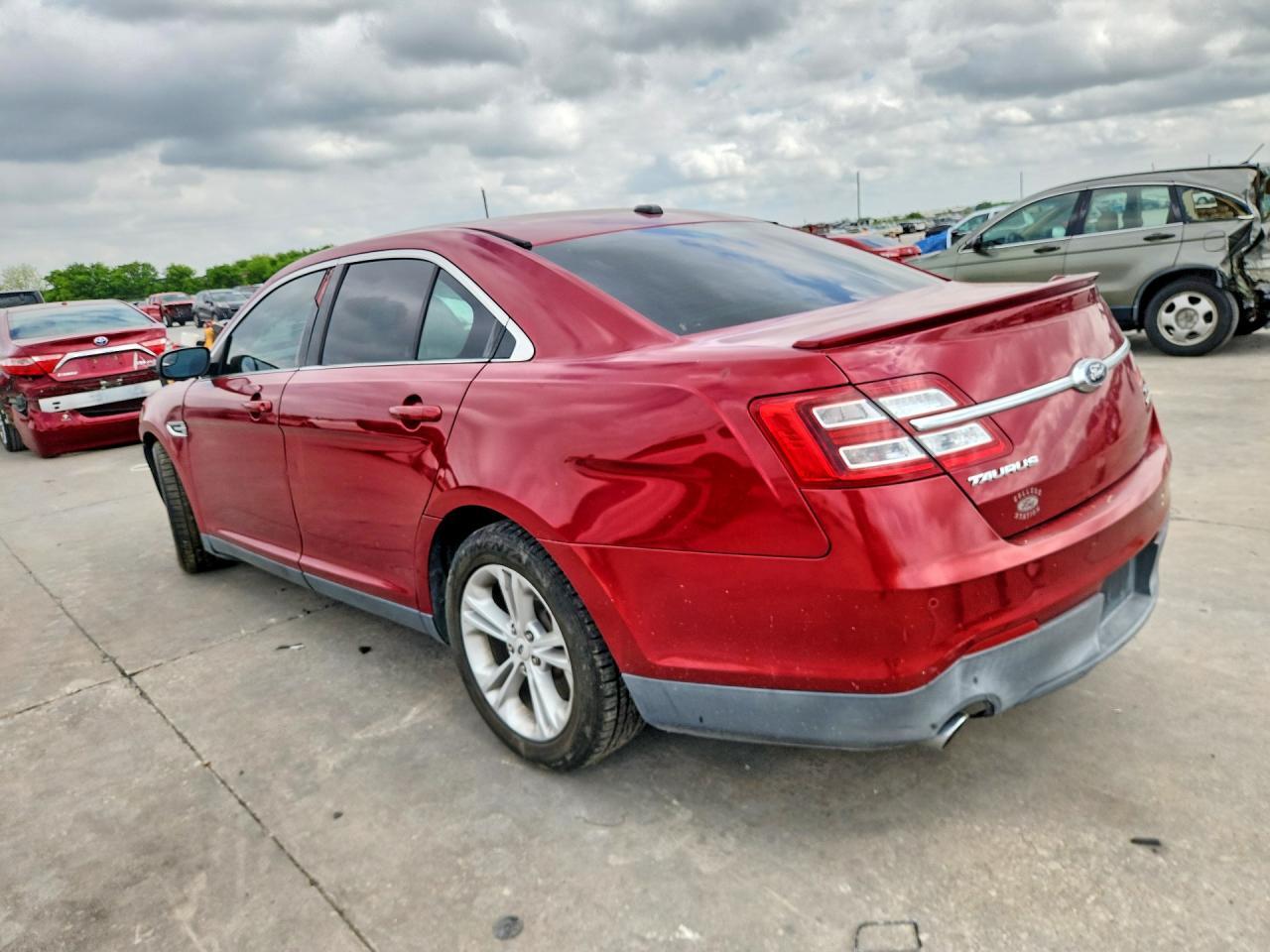 2014 Ford Taurus Sel - Image 2