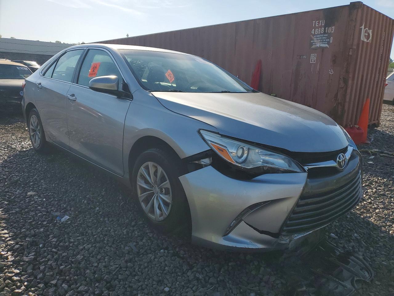 2016 Toyota Camry Le - Image 4