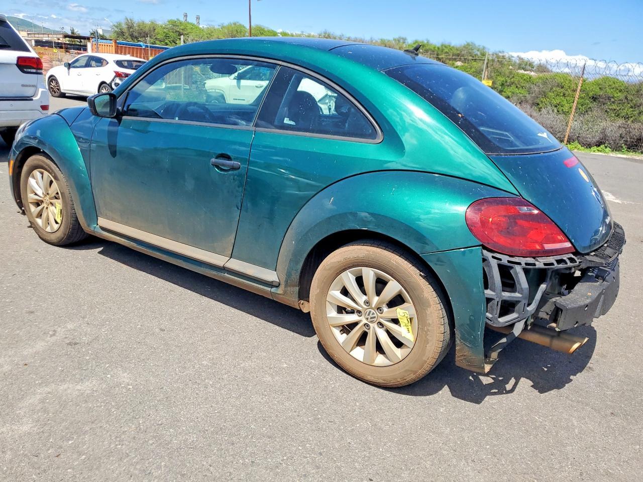 2017 Volkswagen Beetle 1.8T - Image 2