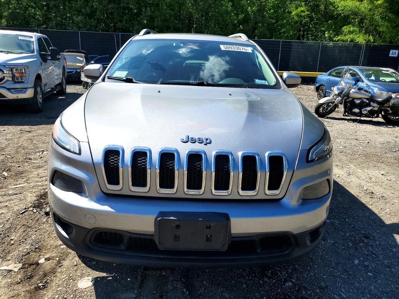 2014 Jeep Cherokee Latitude - Image 5