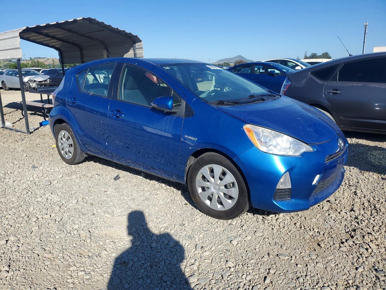 2013 Toyota Prius C Two - Image 4
