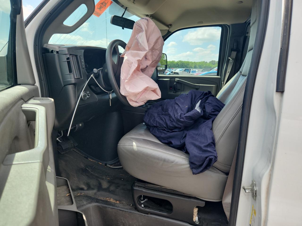 2018 Chevrolet Express G2500 - Фото 7