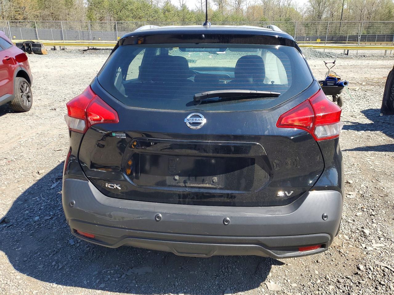 2020 Nissan Kicks Sv - Image 6