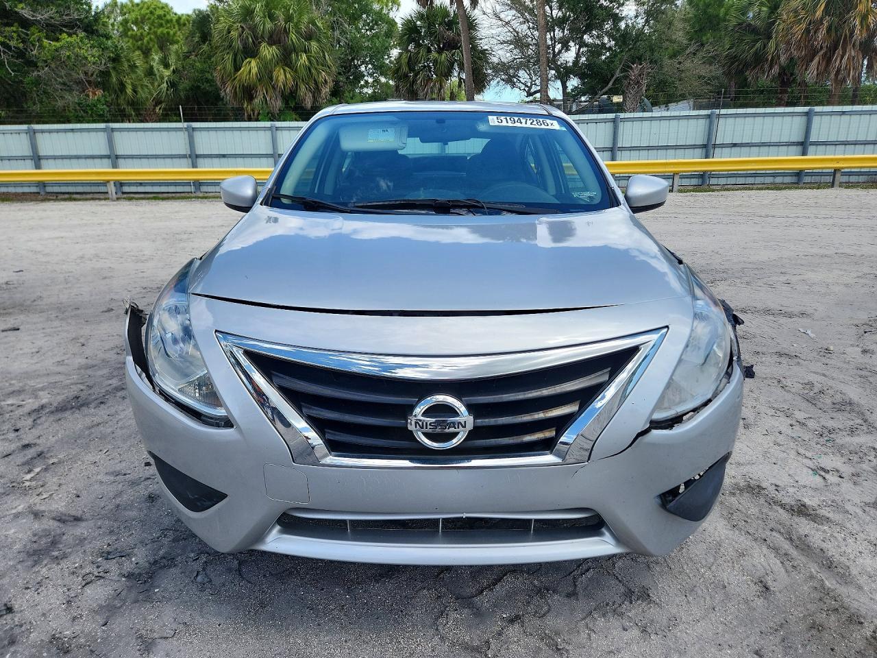 2018 Nissan Versa S Plus - Фото 5