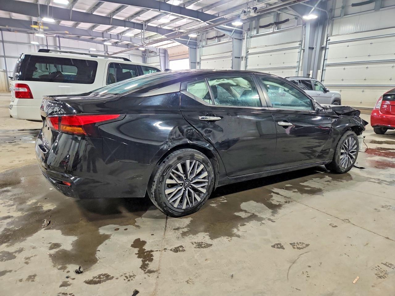 2023 Nissan Altima Sv - Фото 3