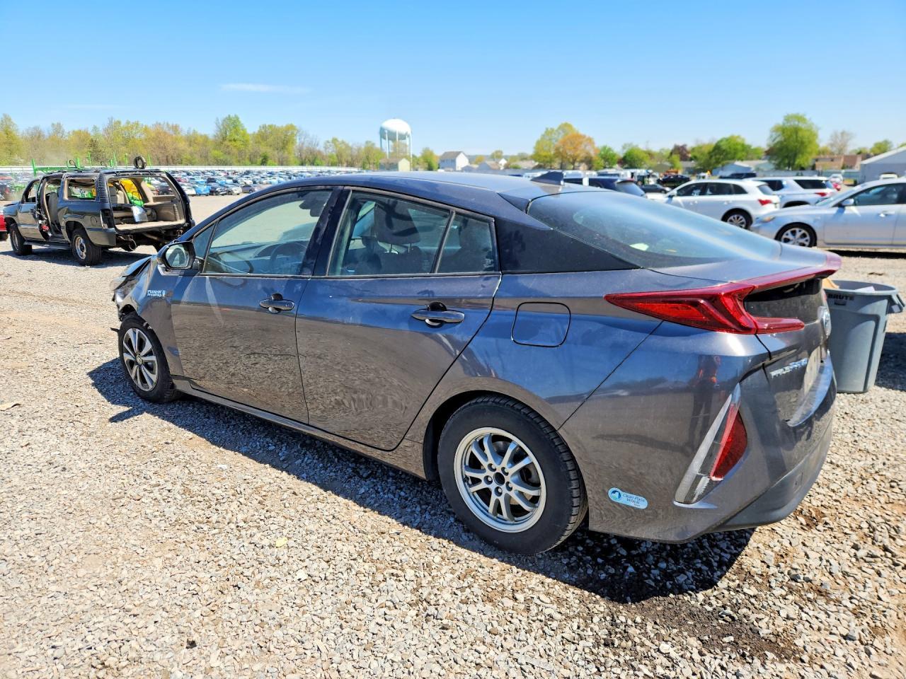 2018 Toyota Prius Prime Premium - Фото 2