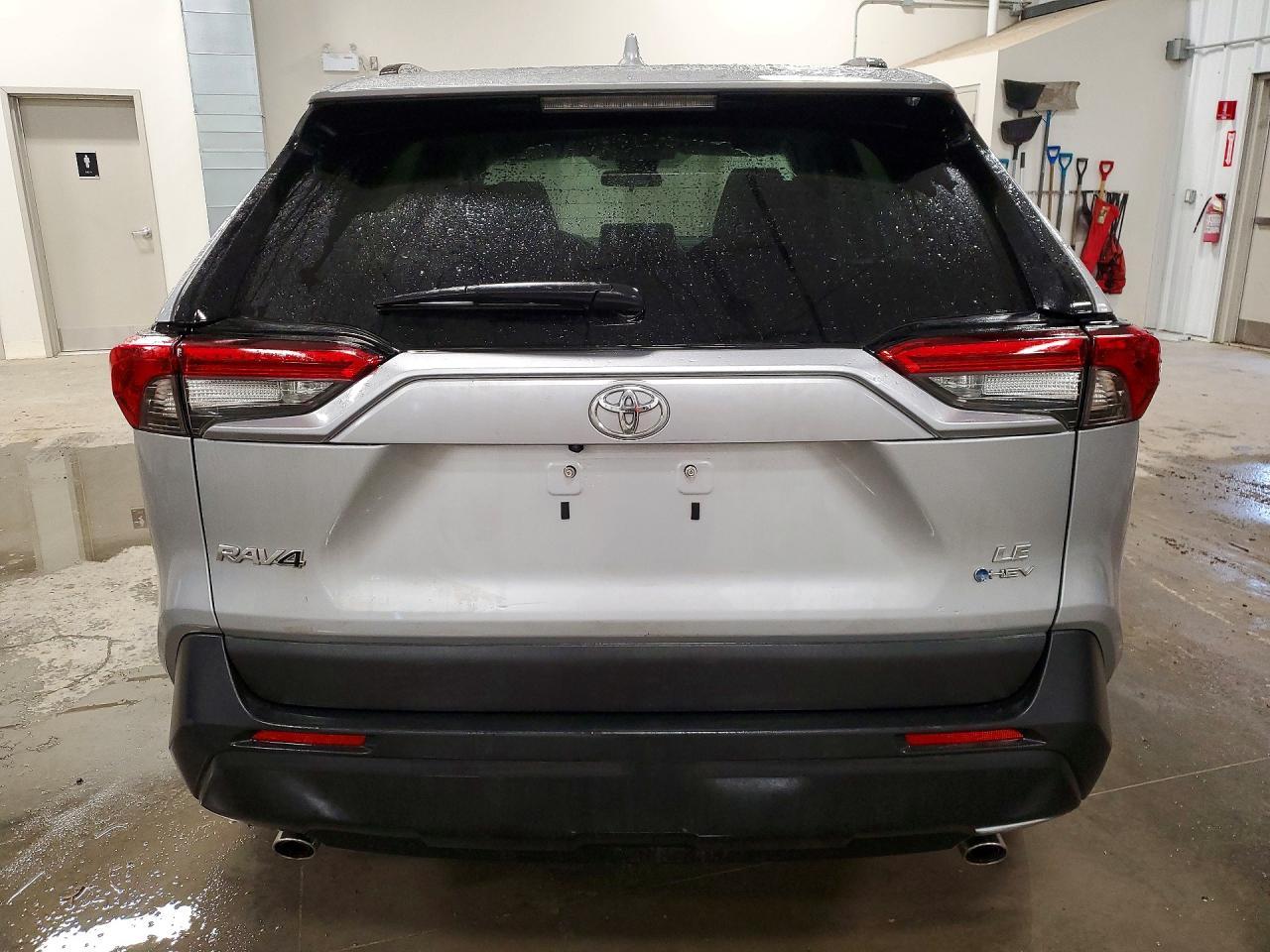 2025 Toyota Rav4 Le - Фото 6