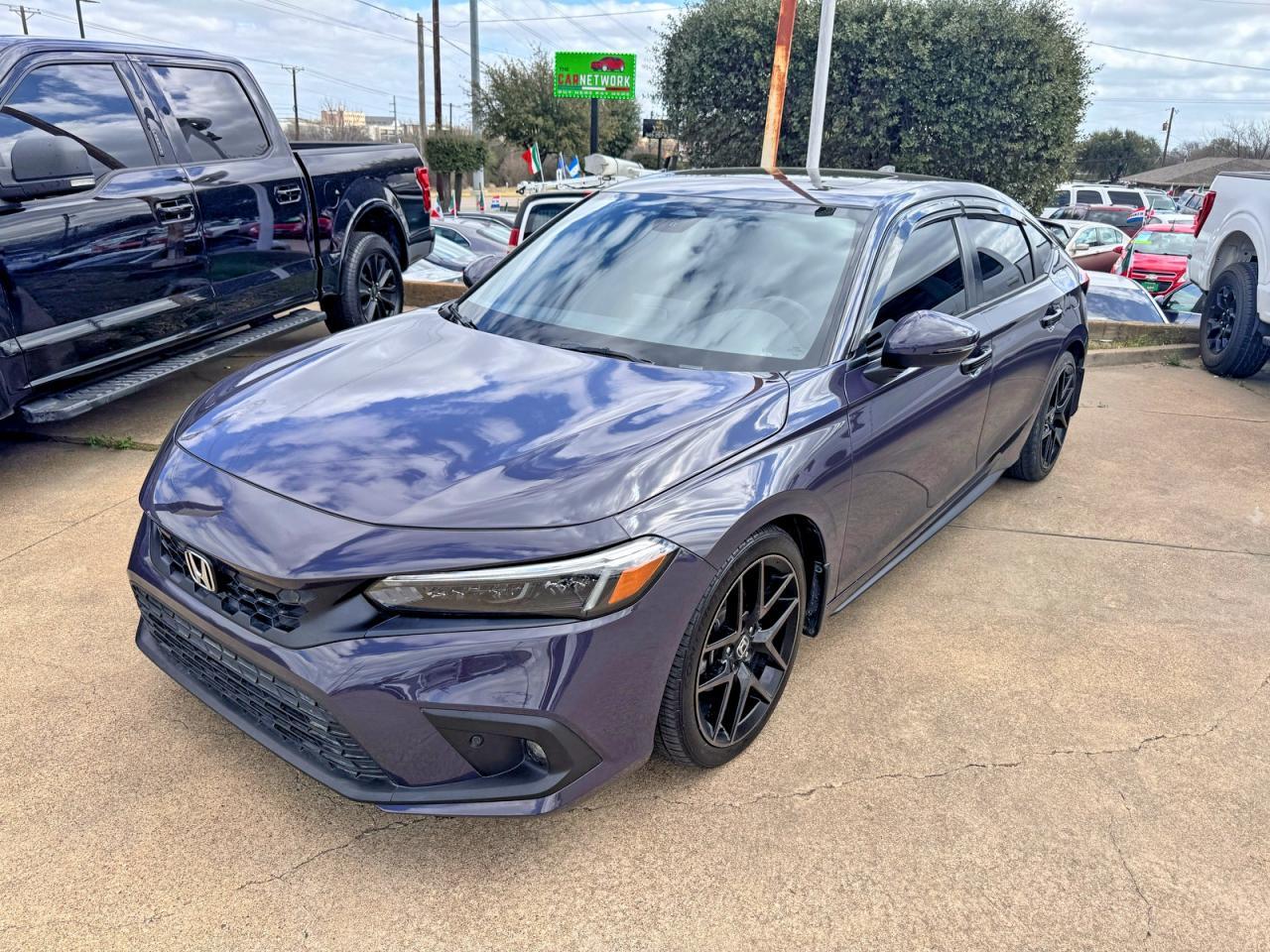 2023 Honda Civic Sport Touring - Image 2