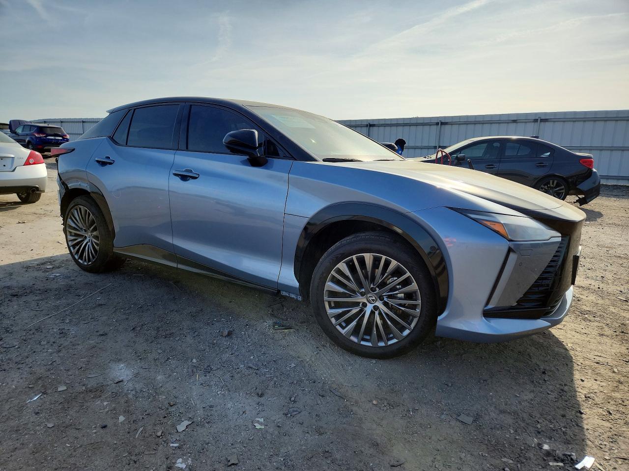 2023 Lexus Rz 450E - Image 4