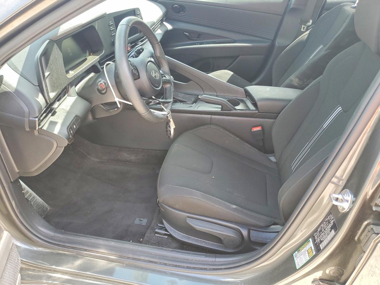 2025 Hyundai Elantra Sel Sport - Фото 7