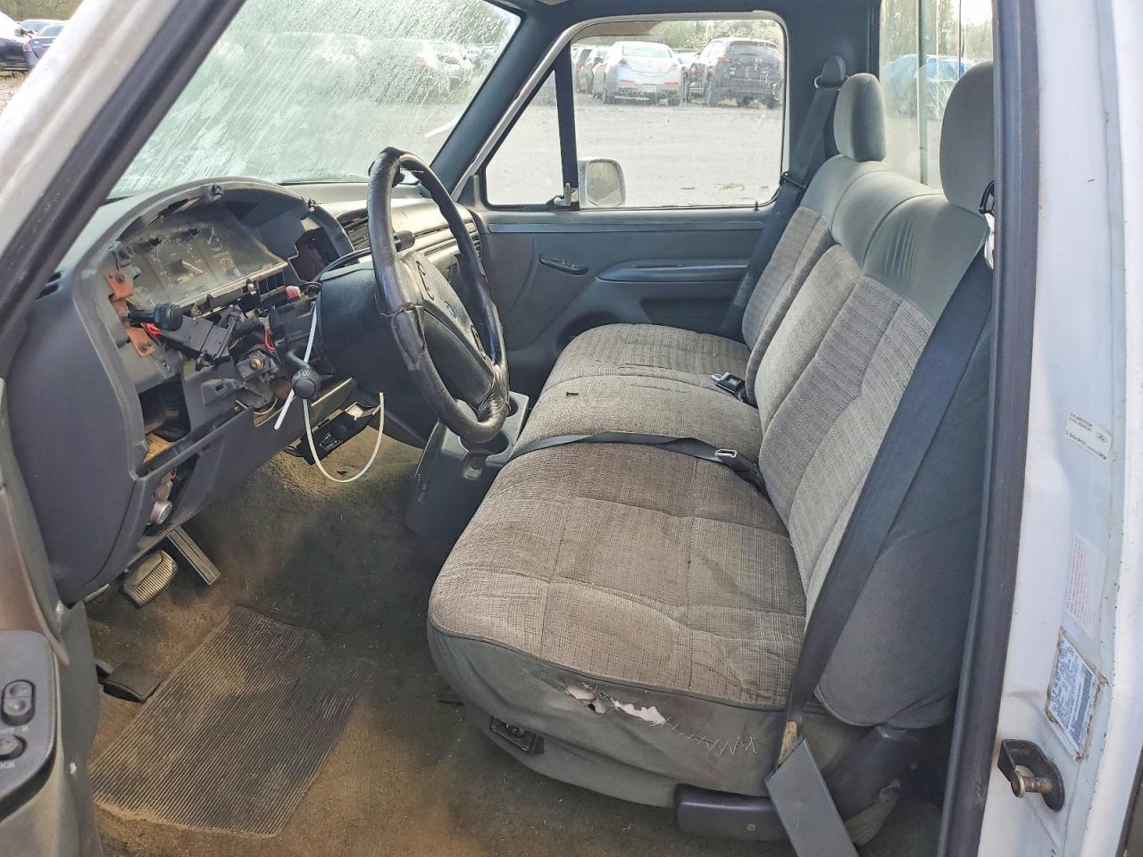 1993 Ford F150 - Image 7