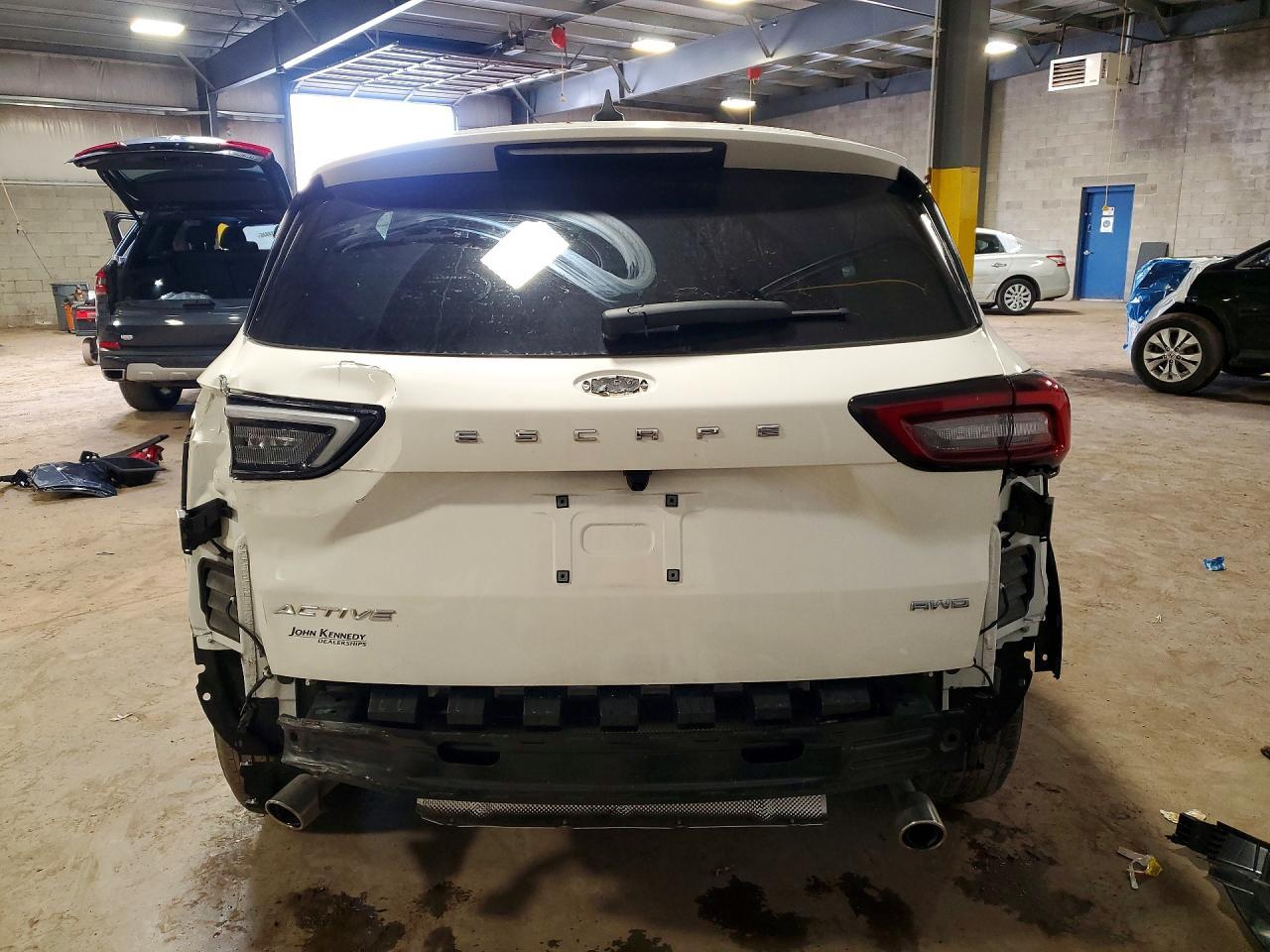 2023 Ford Escape Active - Фото 6