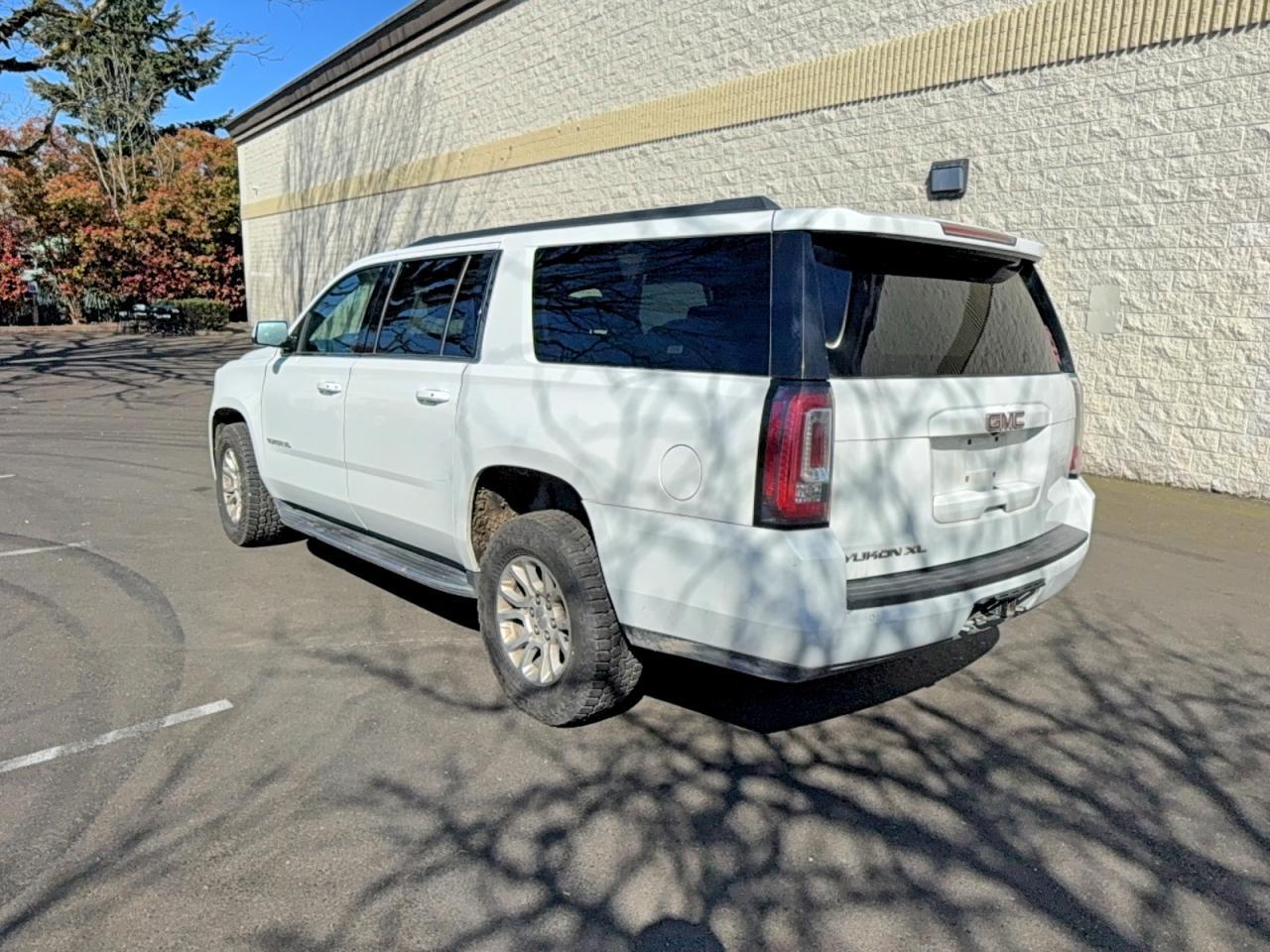 2019 GMC Yukon Xl K1500 Slt - Image 3