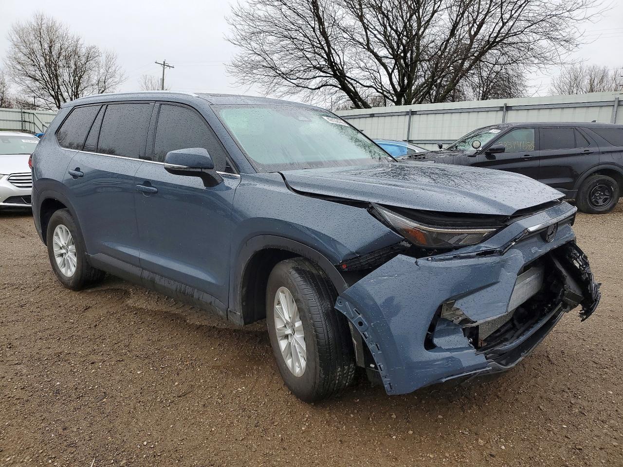 2024 Toyota Grand Highlander Xle - Image 4