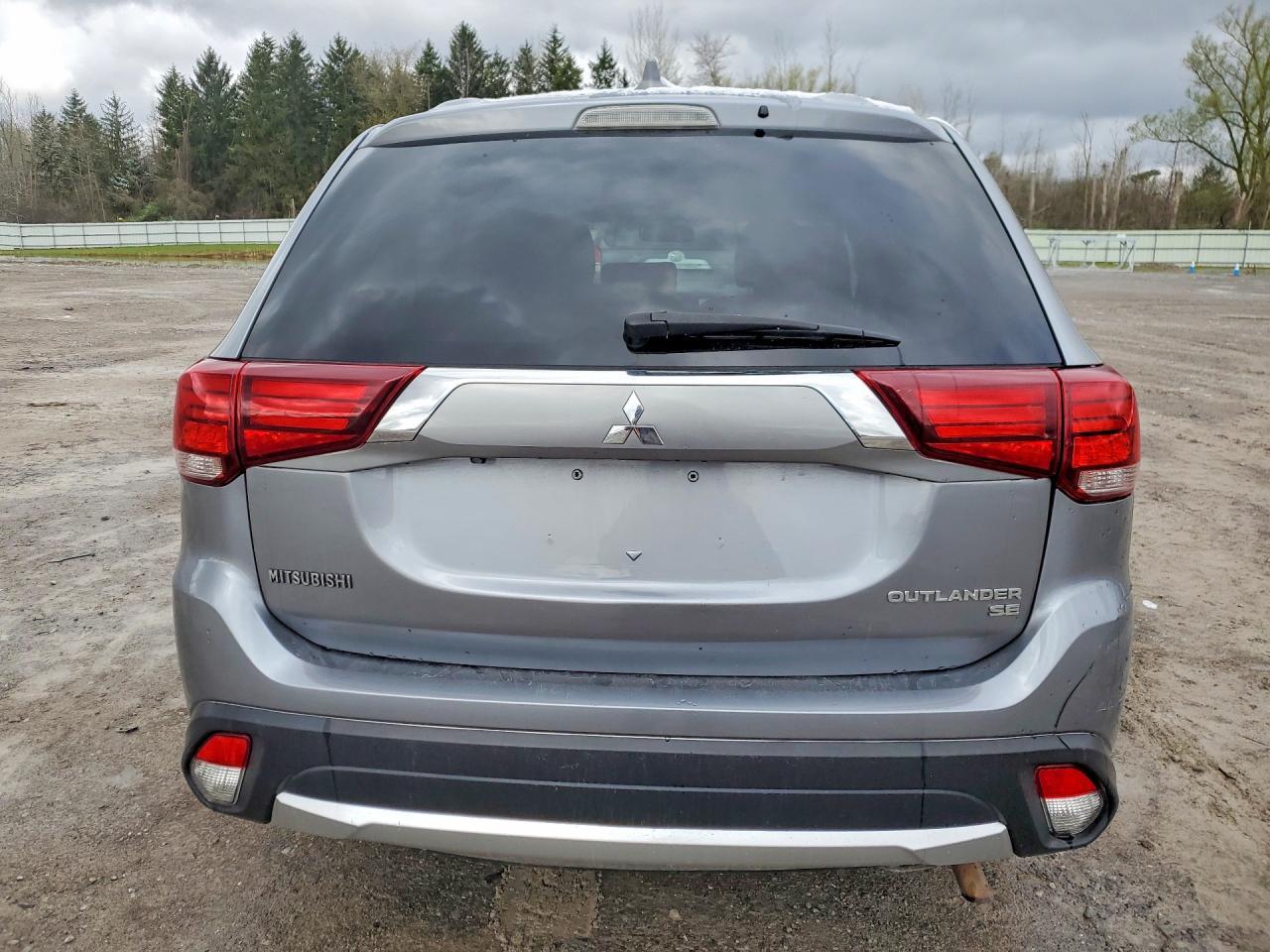 2017 Mitsubishi Outlander Se - Фото 6