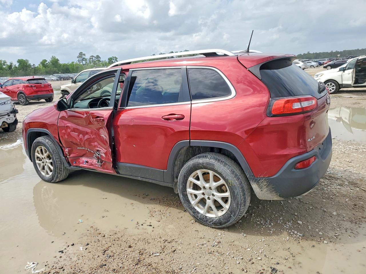2017 Jeep Cherokee Latitude - Image 2