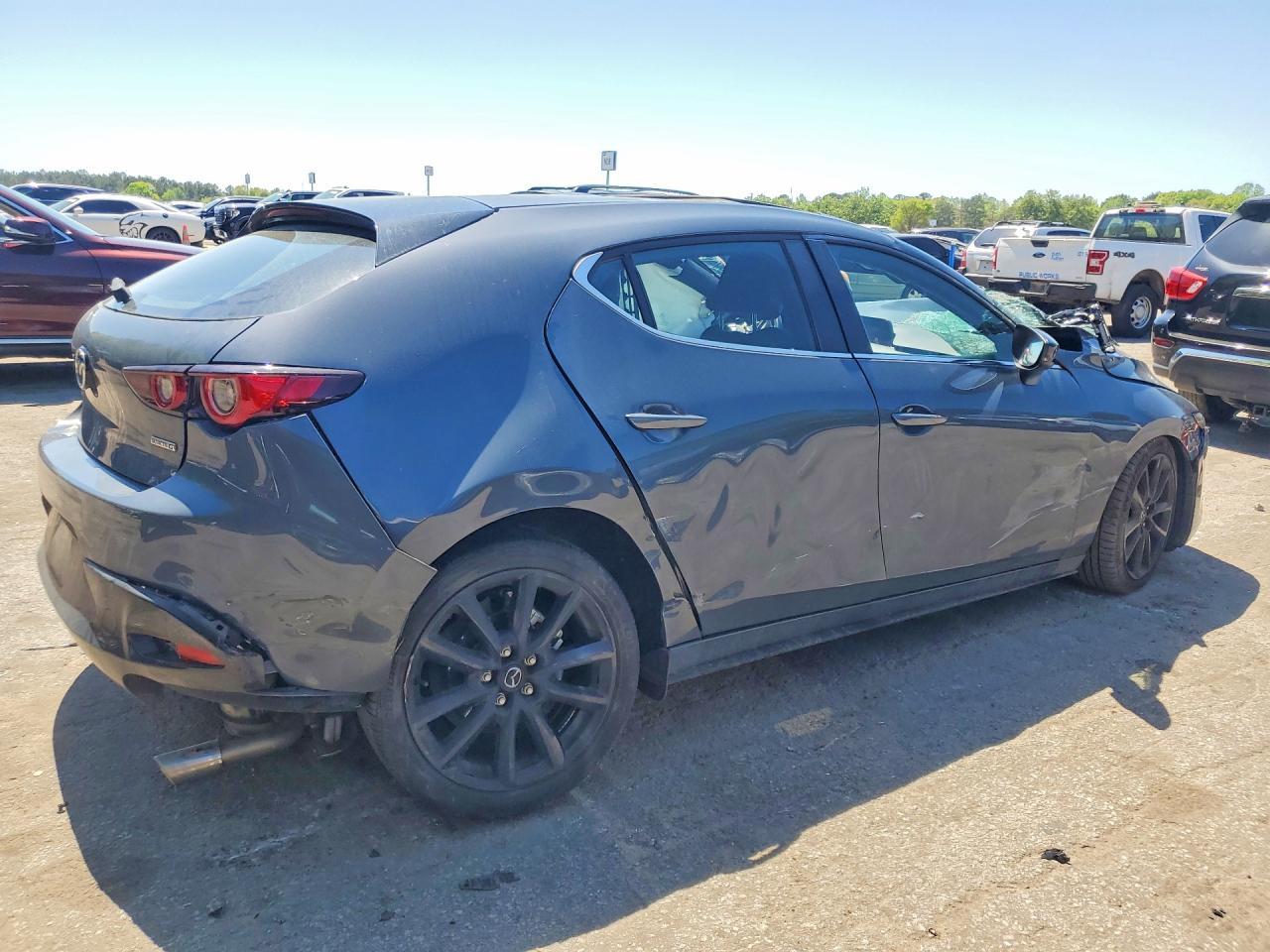 2022 Mazda 3 Preferred - Фото 3