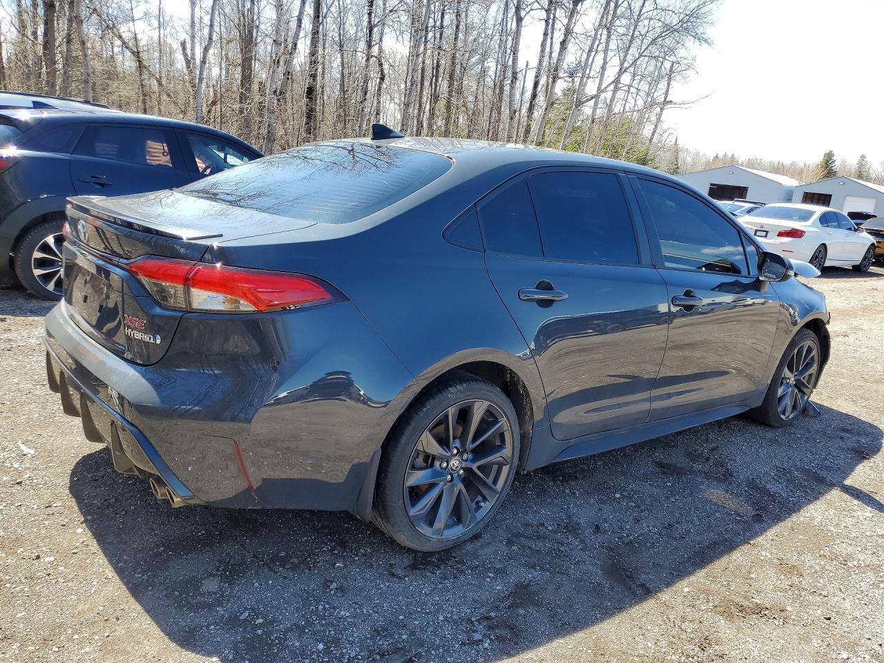 2023 Toyota Corolla Hybrid Le - Image 3