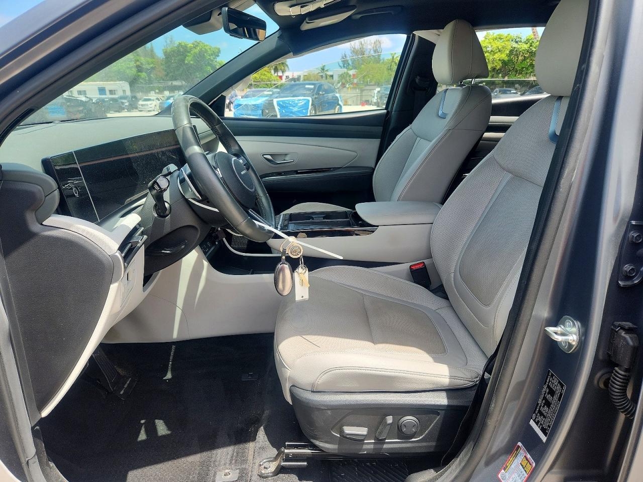 2025 Hyundai Tucson Limited - Image 7