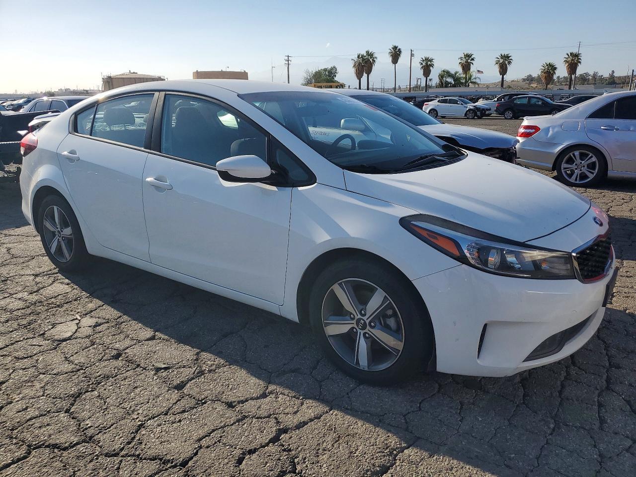 2018 Kia Forte S - Фото 4