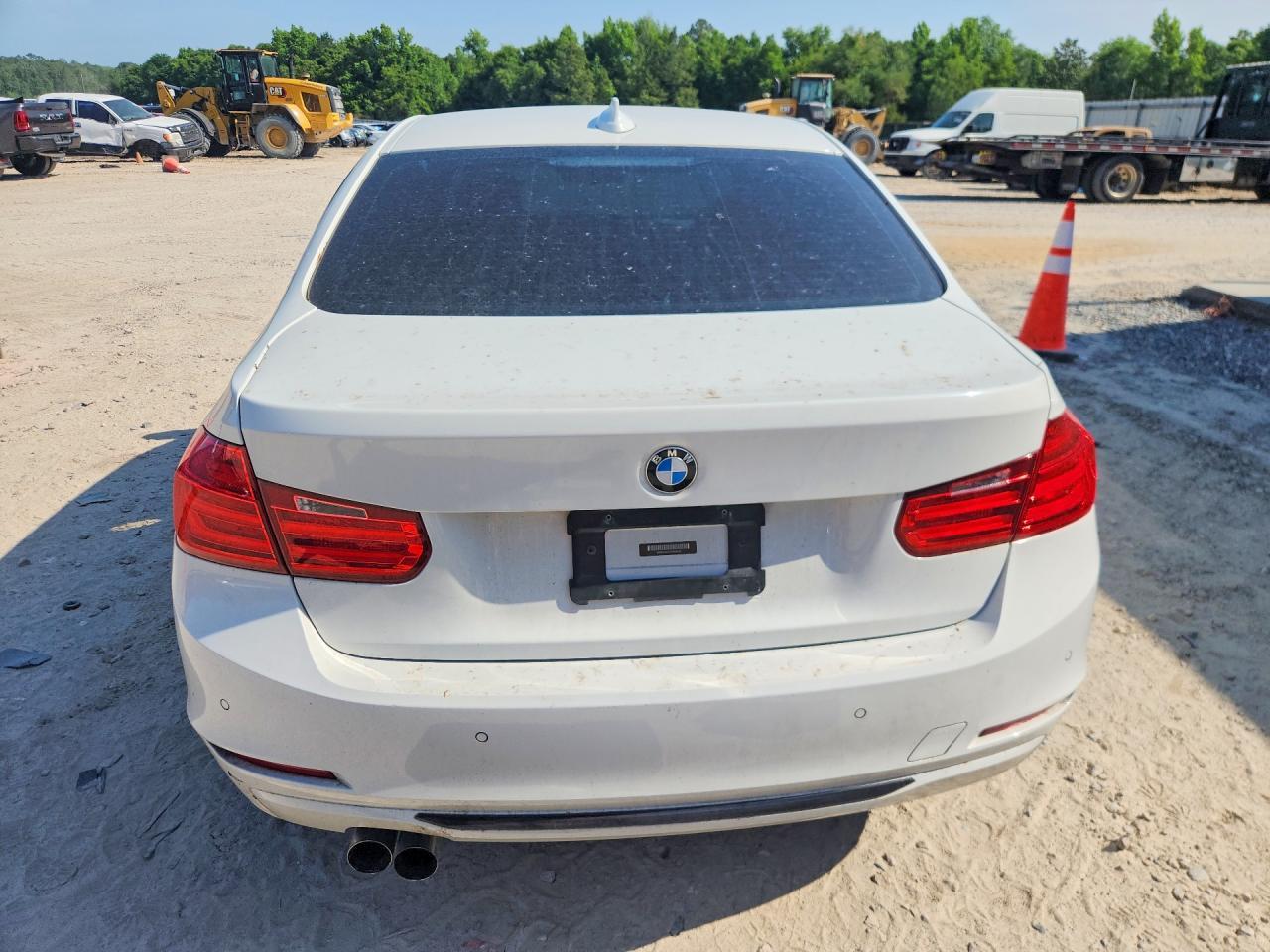 2015 BMW 328 I - Image 6
