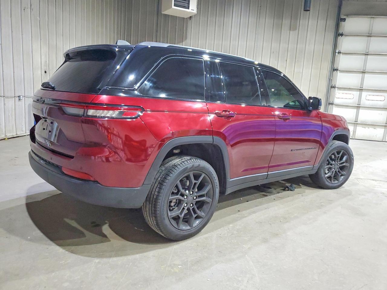 2025 Jeep Grand Cherokee Limited - Фото 3