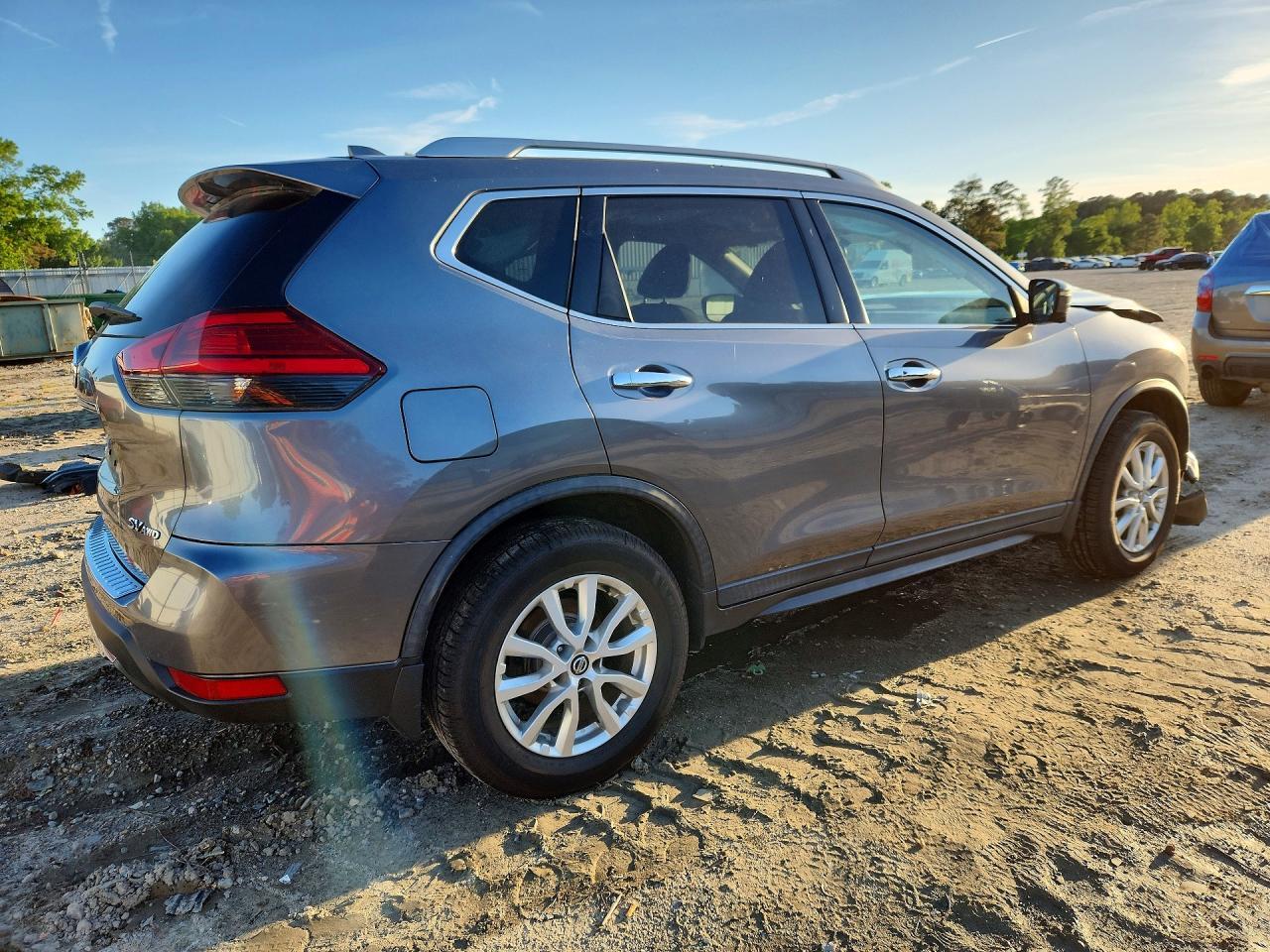 2017 Nissan Rogue Sv - Фото 3