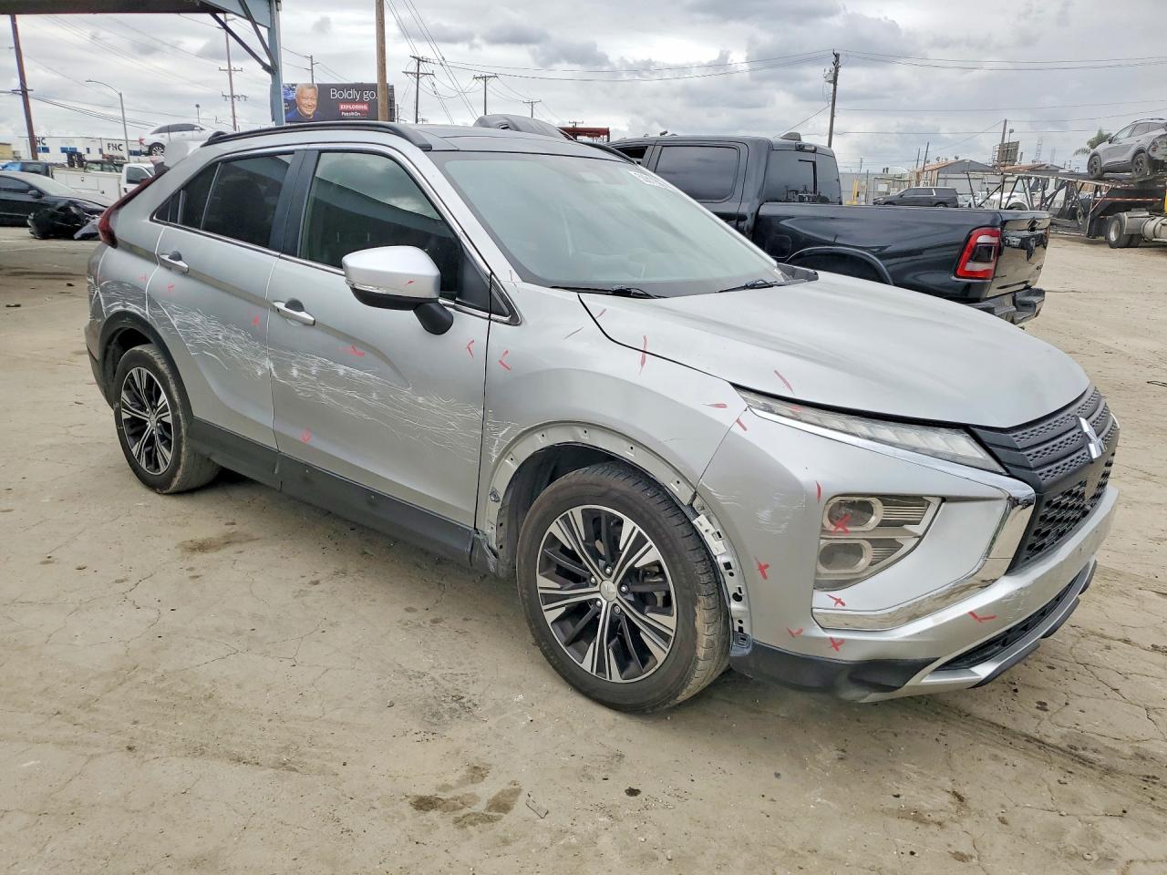 2022 Mitsubishi Eclipse Cross Se - Image 4