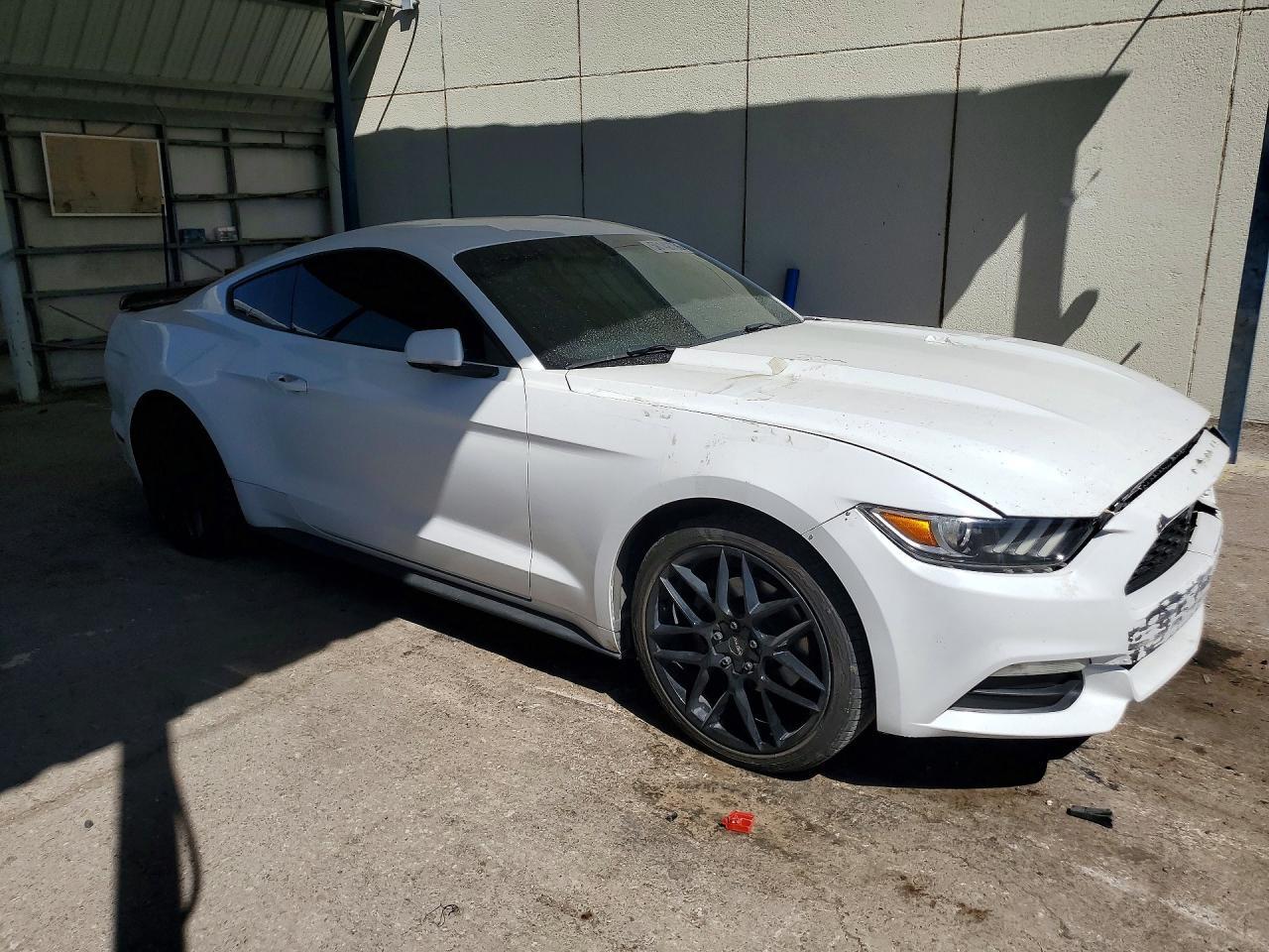 2015 Ford Mustang - Image 4