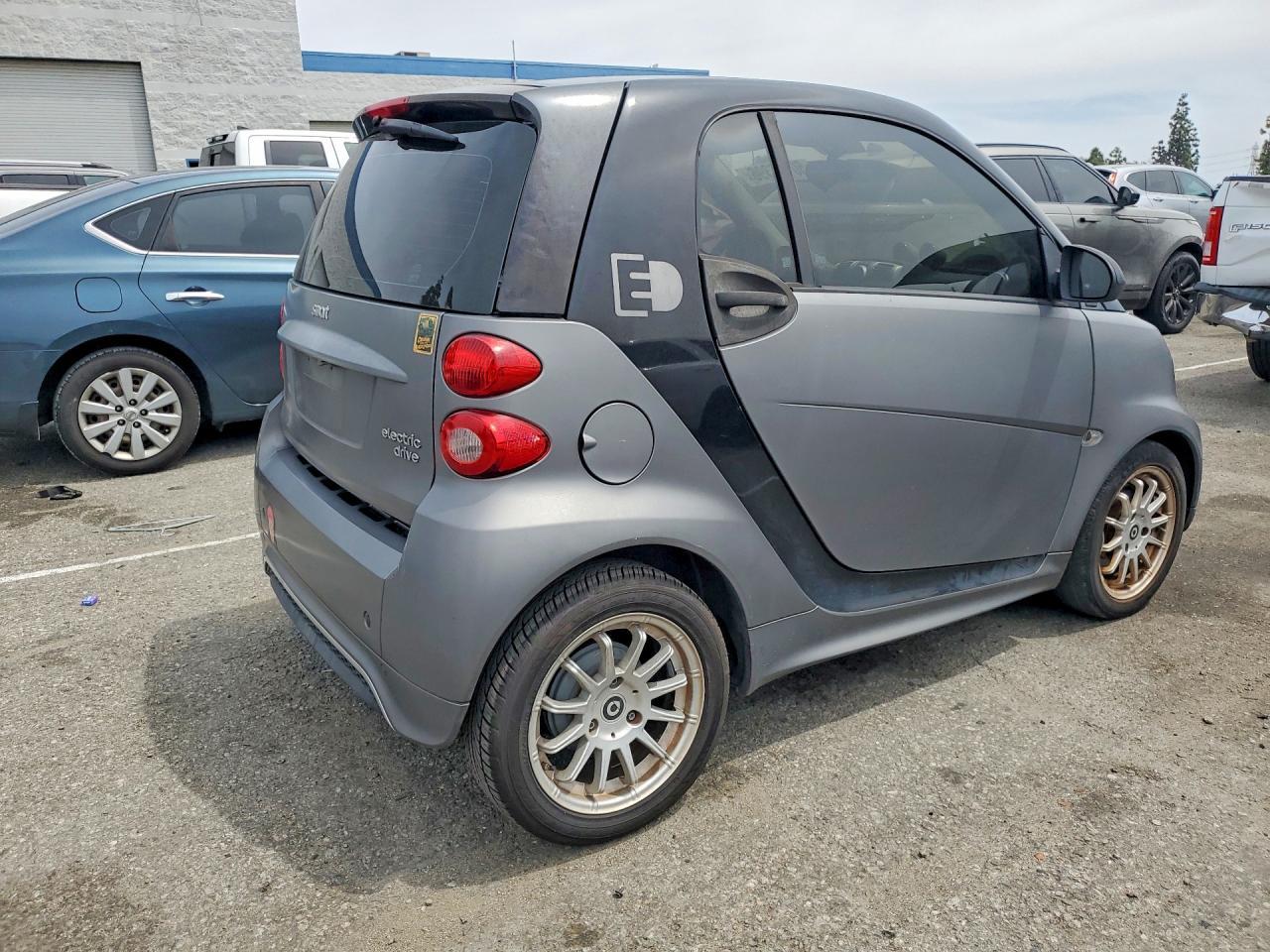 2014 Smart Fortwo - Image 3