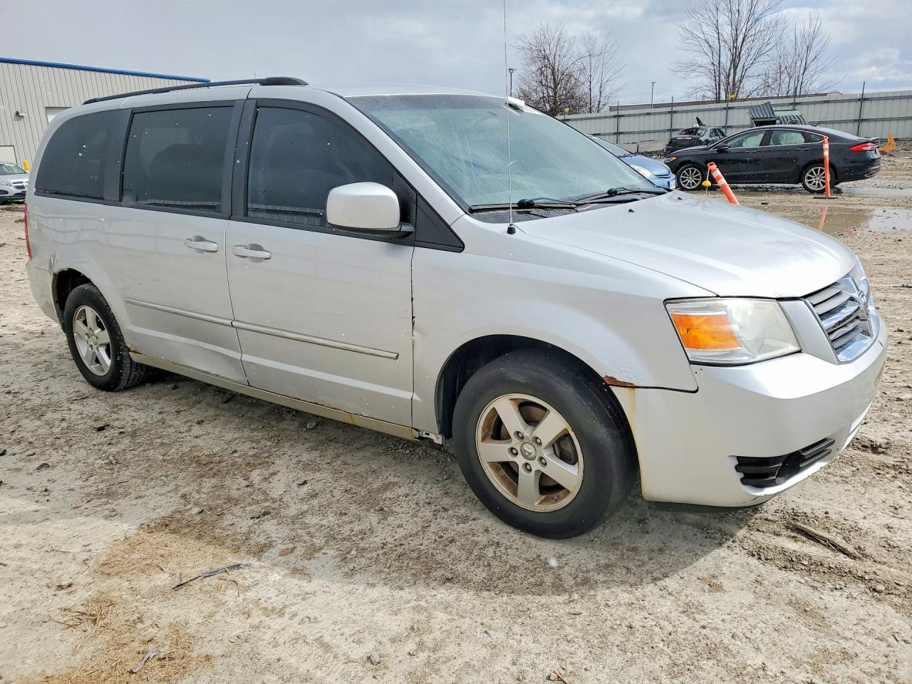 2010 Dodge Grand Caravan Sxt - Image 4