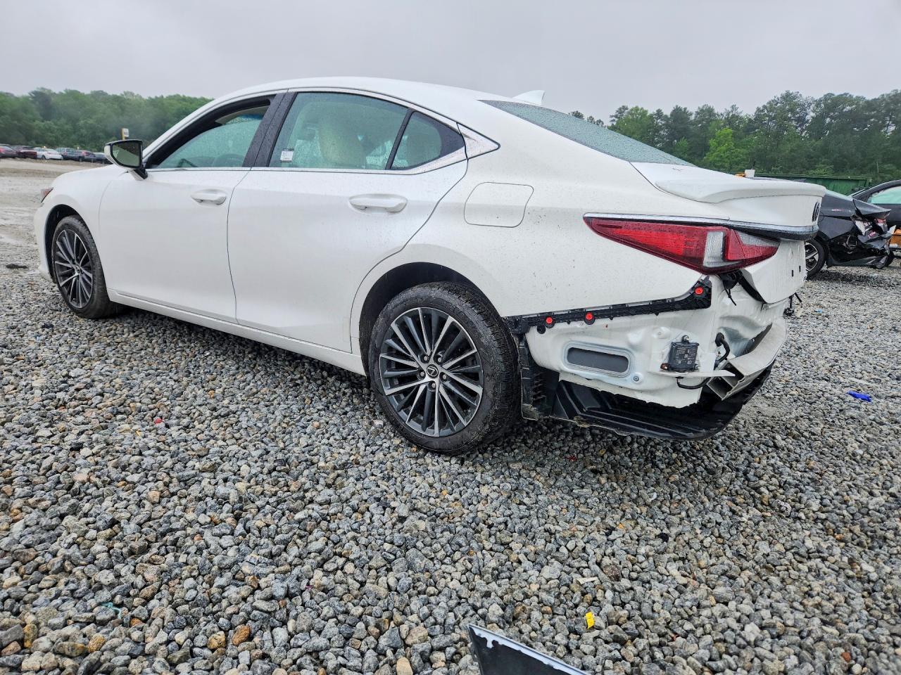 2022 Lexus Es 250 Base - Image 2