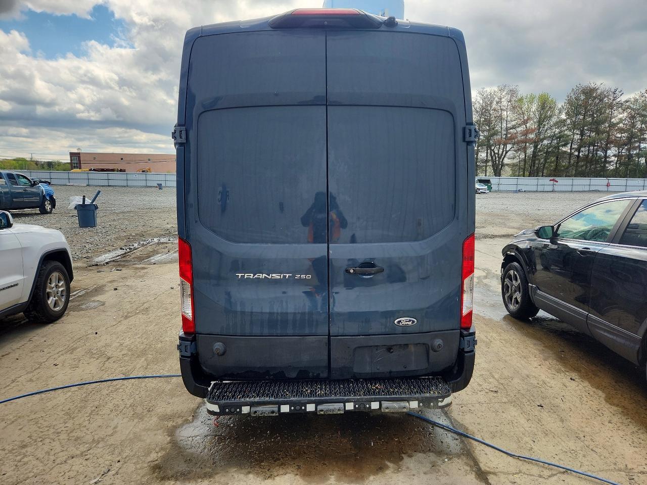 2021 Ford Transit T-250 - Image 6