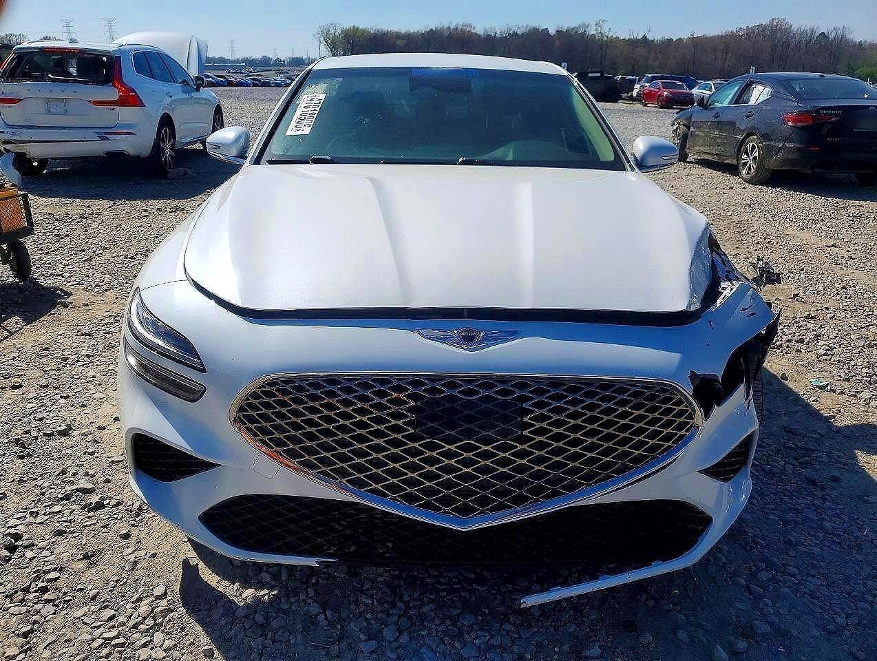 2022 Genesis G70 2.0T - Image 5