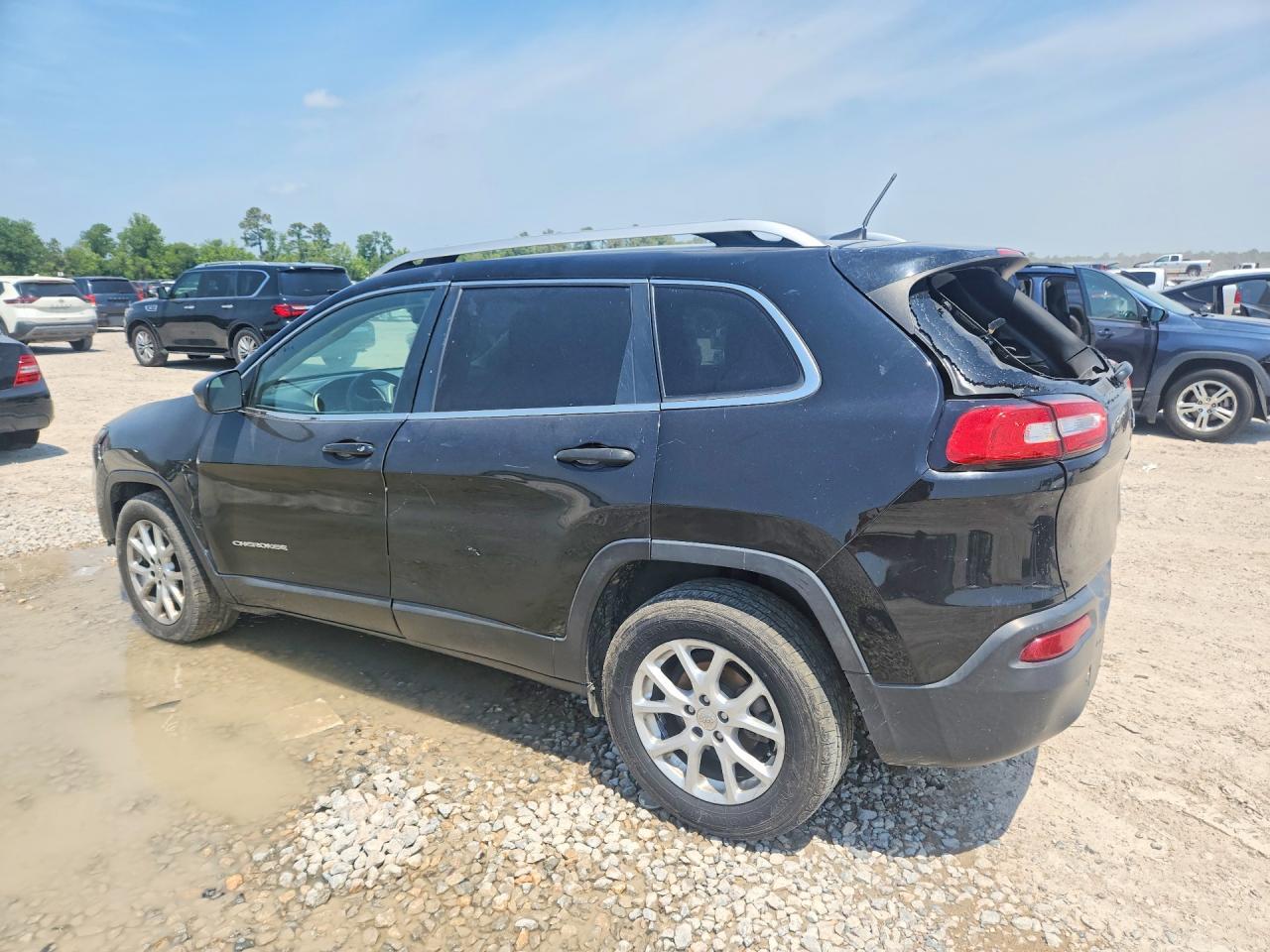 2018 Jeep Cherokee Latitude - Фото 2