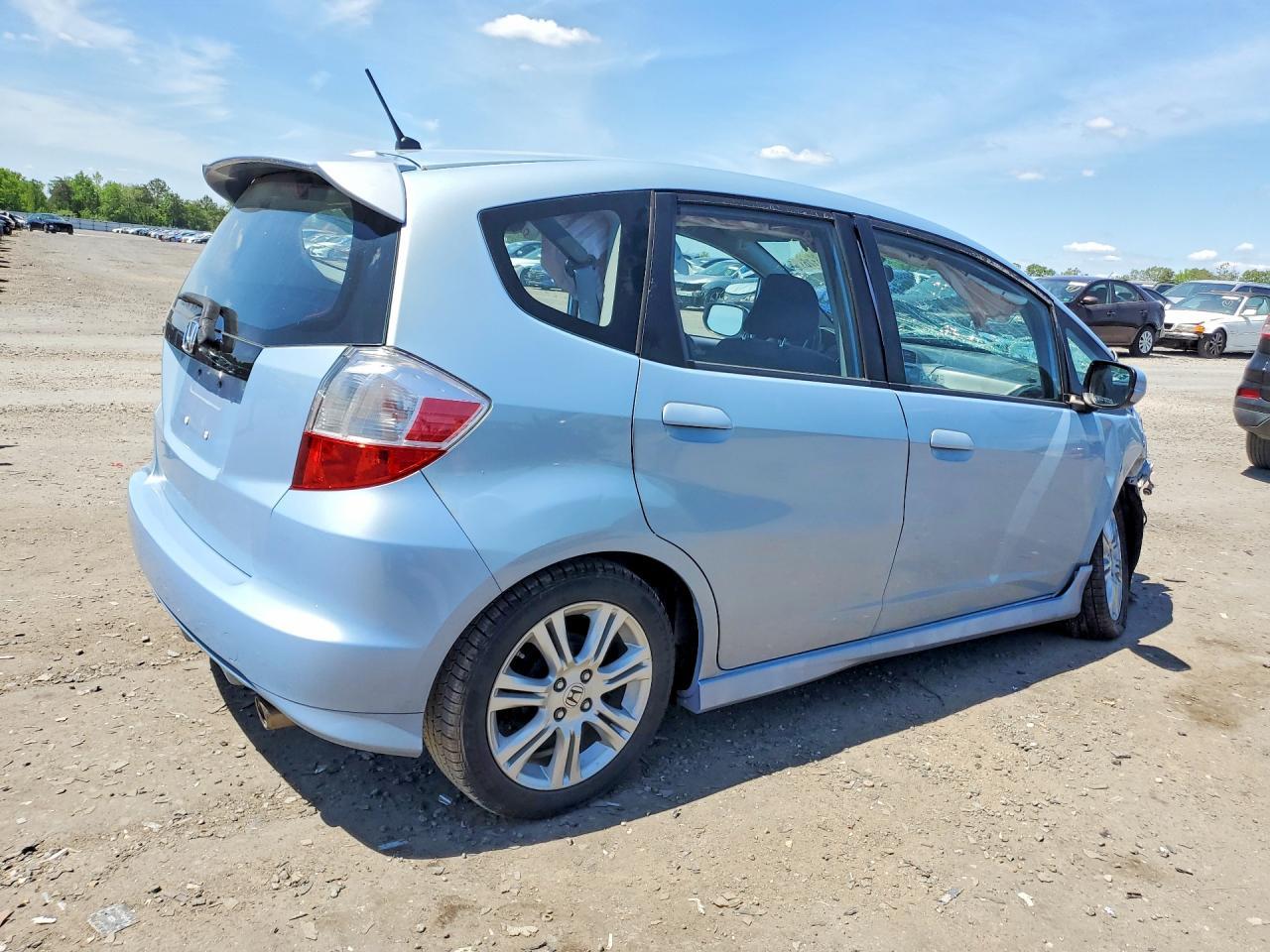 2010 Honda Fit Sport - Фото 3