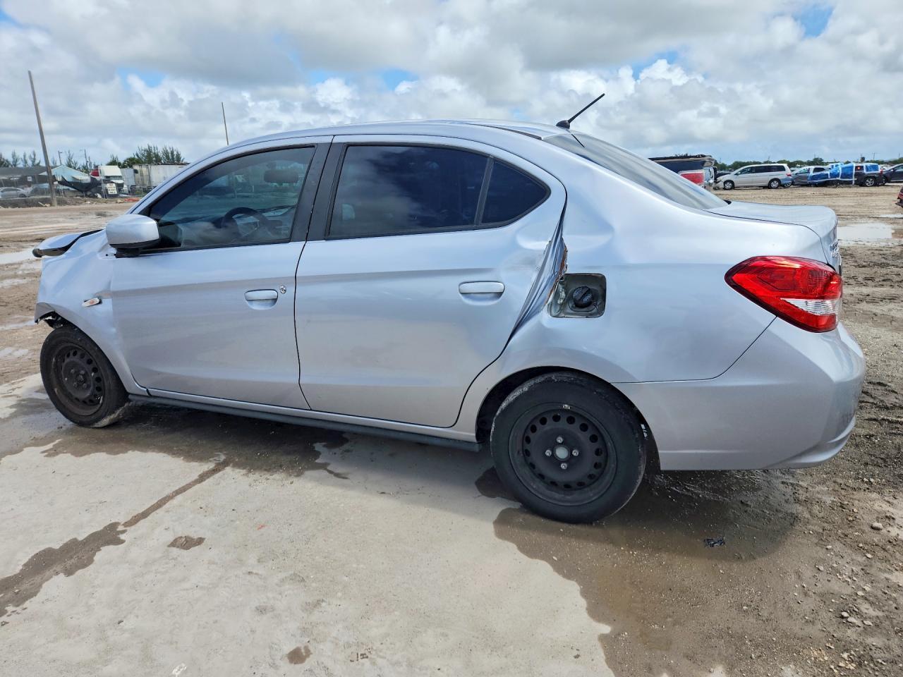 2020 Mitsubishi Mirage G4 Es - Image 2