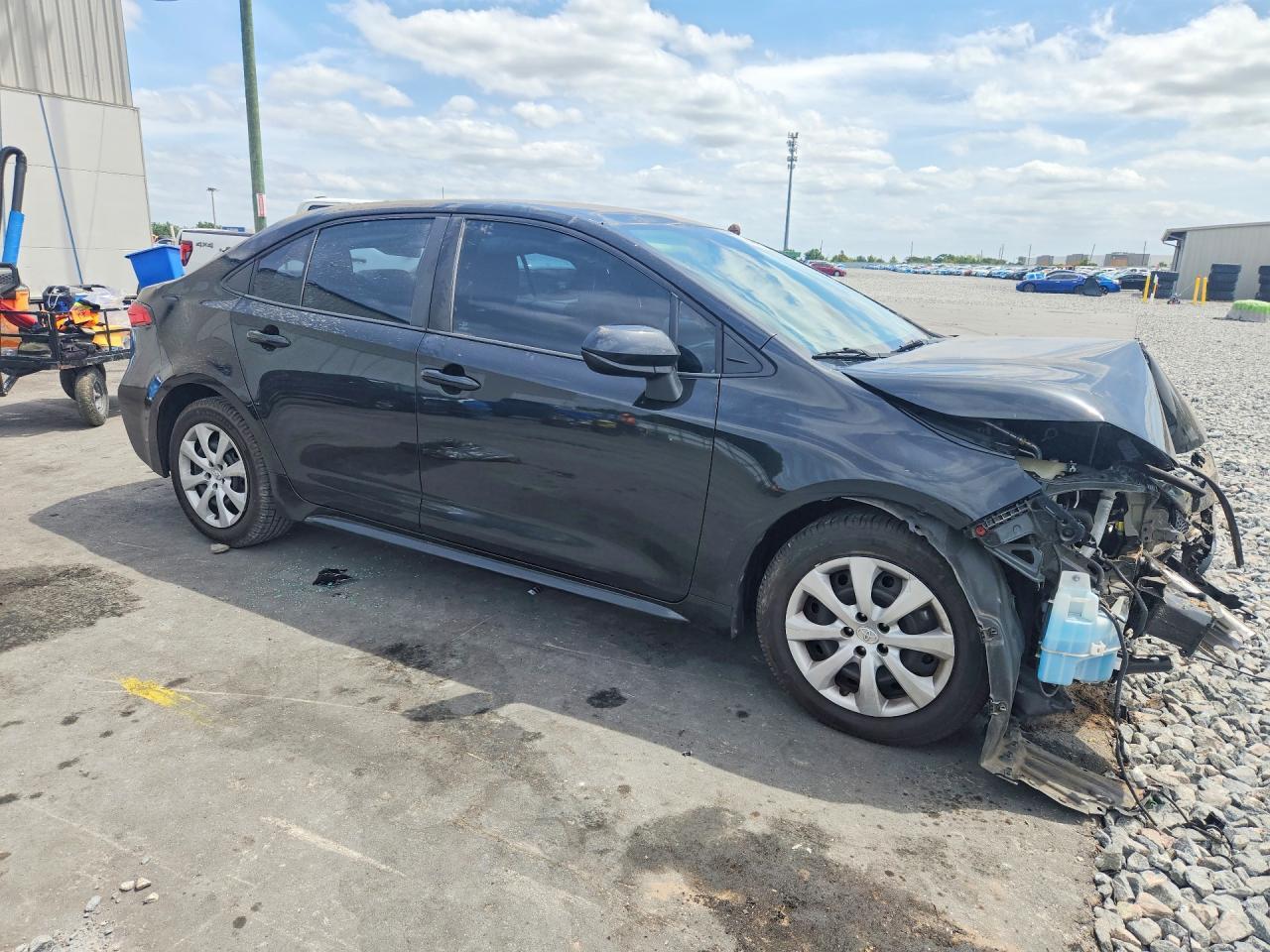 2020 Toyota Corolla Le - Image 4