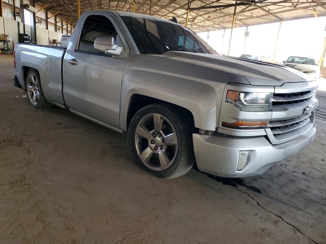 2017 Chevrolet Silverado C1500 - Фото 4