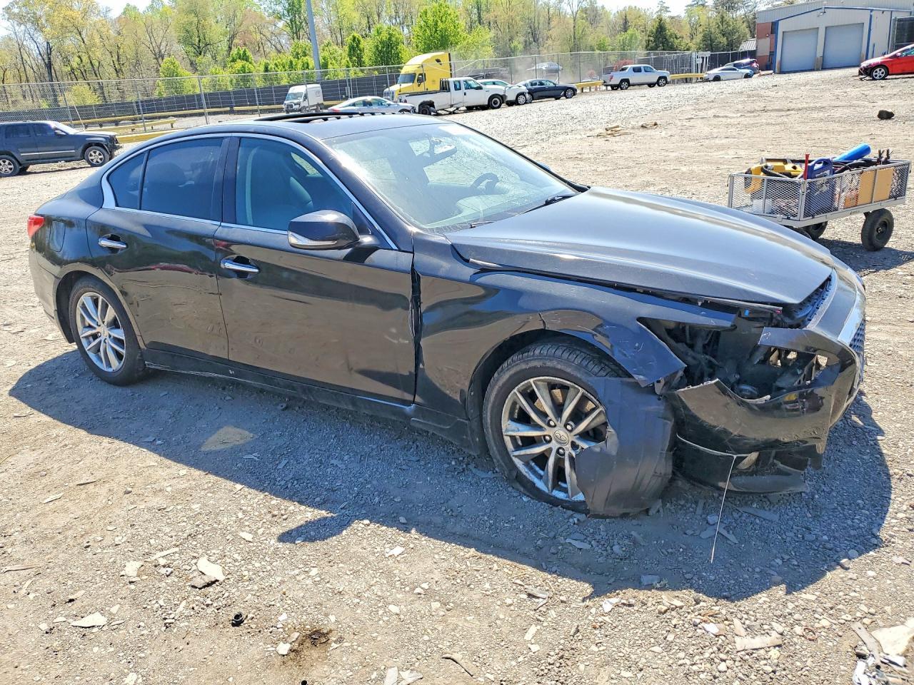 2016 Infiniti Q50 2.0T Premium - Image 4