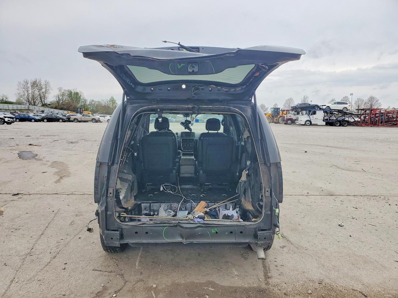 2020 Dodge Grand Caravan Sxt - Фото 6