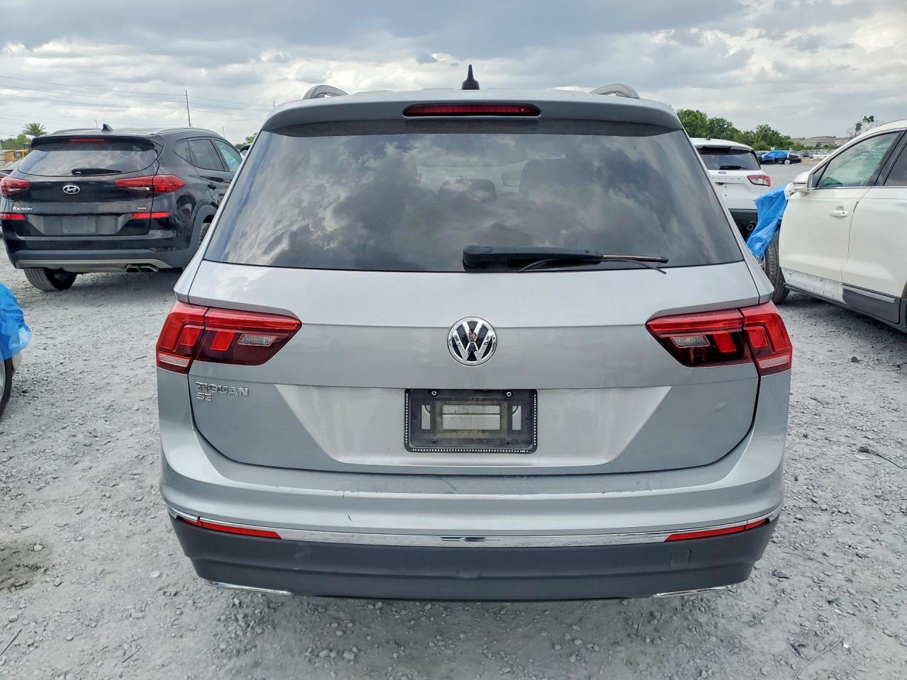 2021 Volkswagen Tiguan Se - Image 6