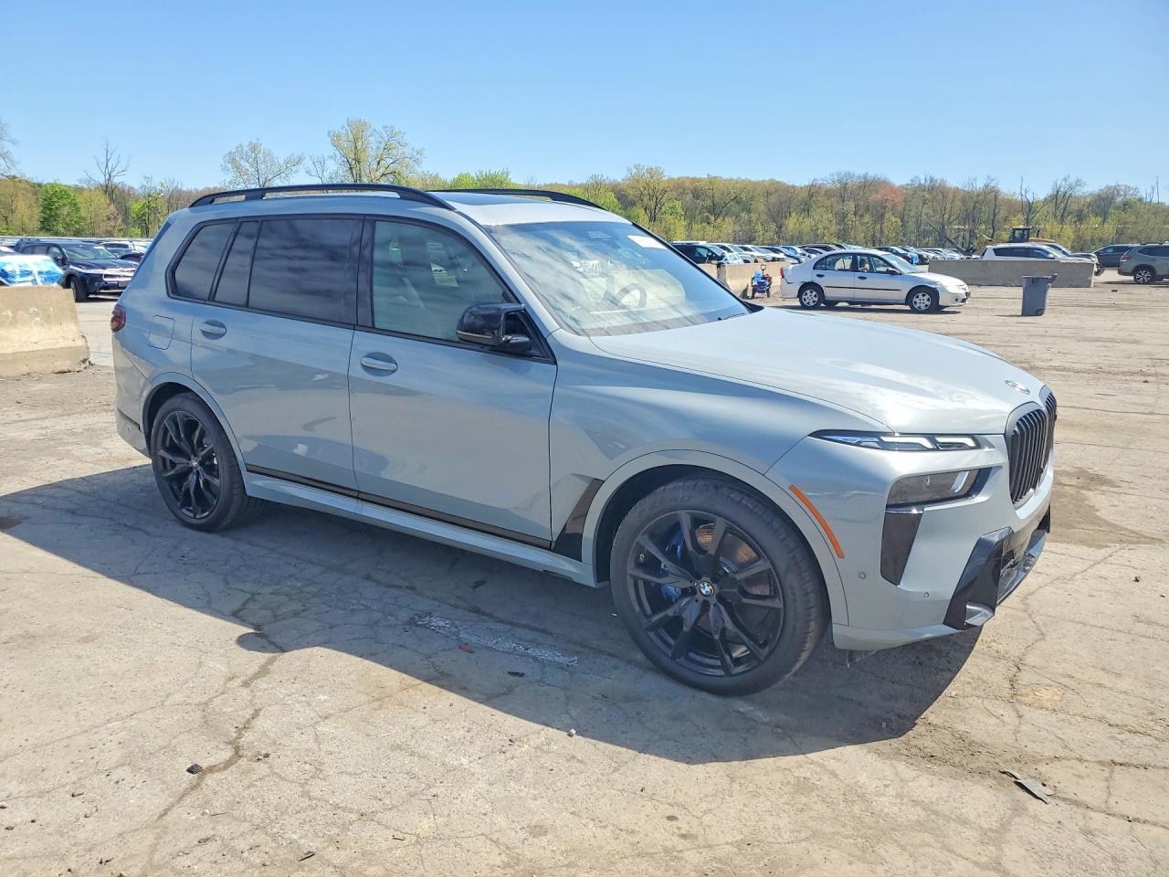 2026 BMW X7 M60I - Image 4