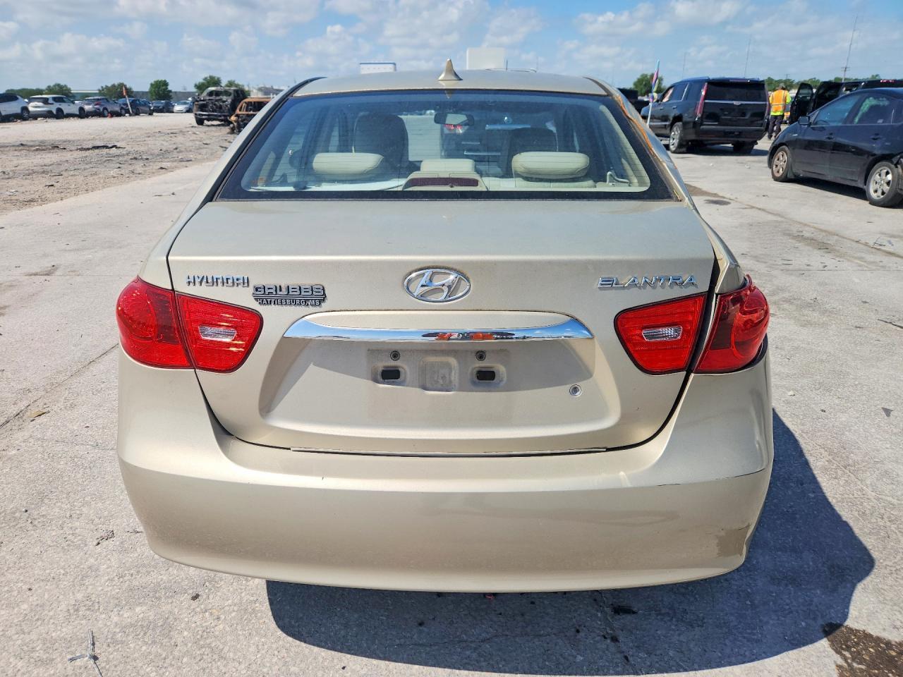 2010 Hyundai Elantra Gls - Фото 6